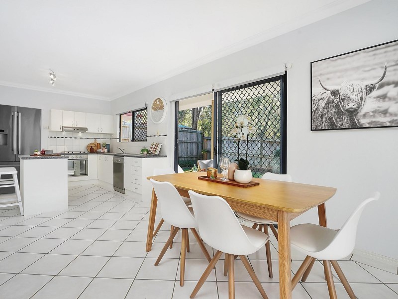 21 Emma Place, Springfield Lakes QLD 4300