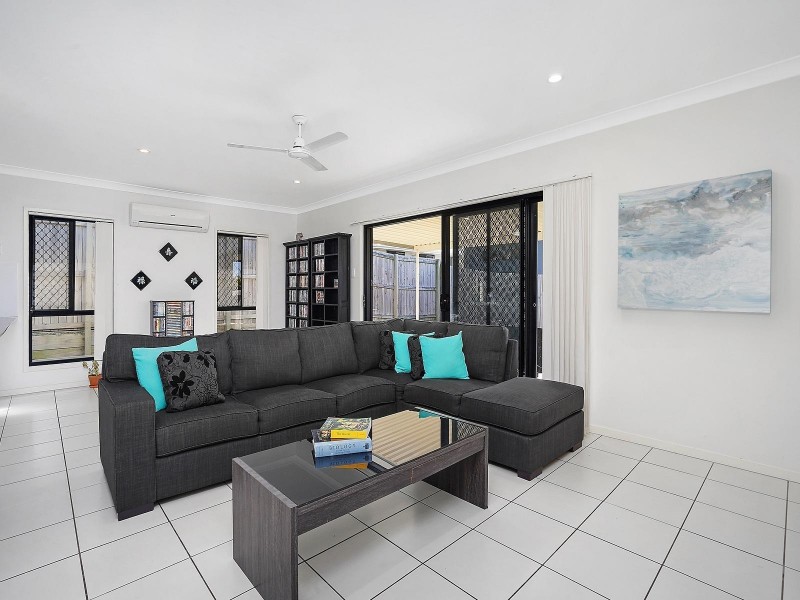 14 Timberlake Place, Springfield Lakes QLD 4300