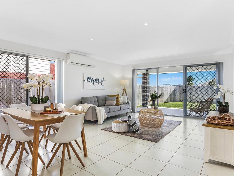 17 Chamomile Street, Springfield Lakes QLD 4300