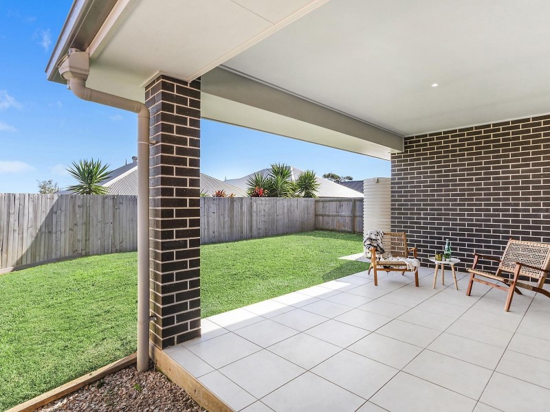 17 Chamomile Street, Springfield Lakes QLD 4300