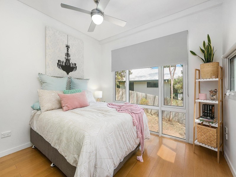 8 Boronia Court, Springfield Lakes QLD 4300