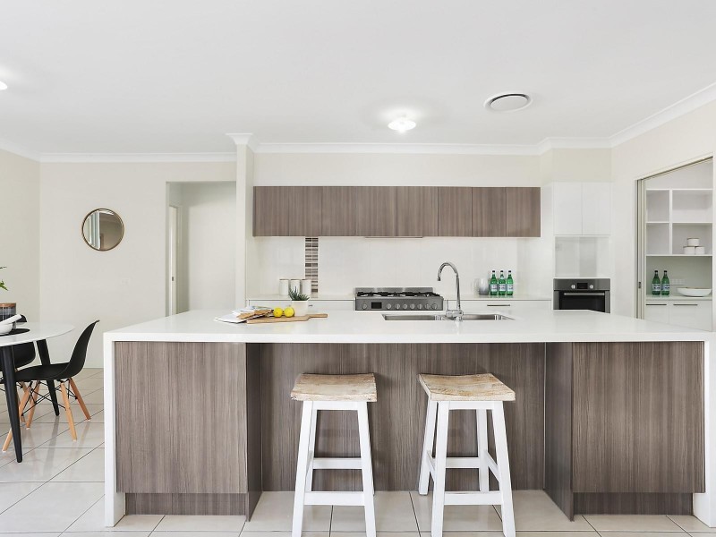 11 Serenity Street, South Ripley QLD 4306