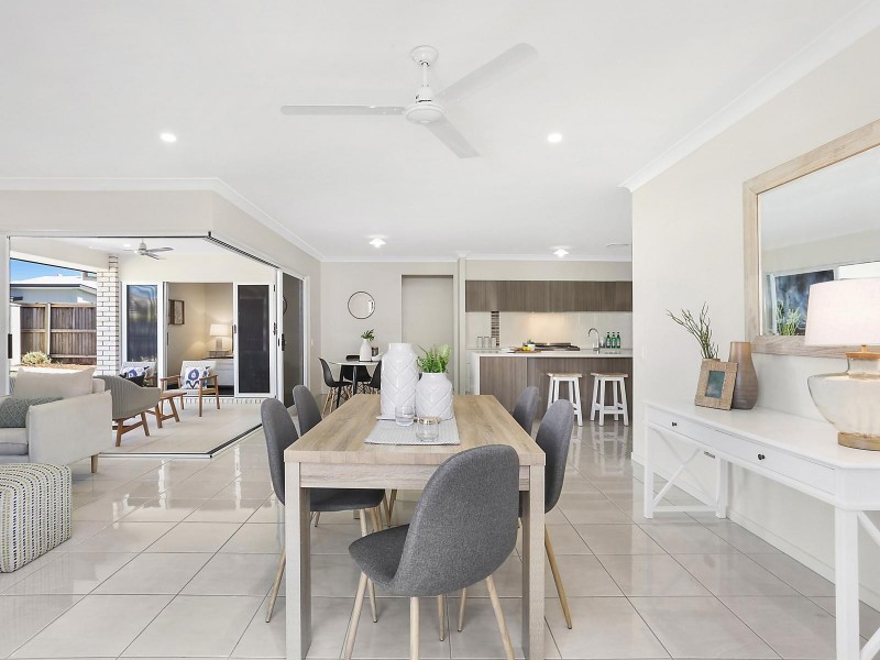 11 Serenity Street, South Ripley QLD 4306