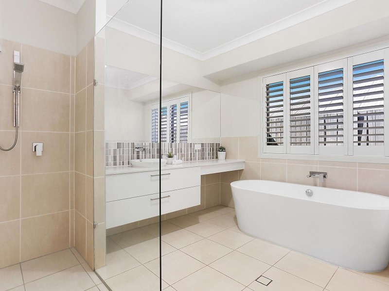 11 Serenity Street, South Ripley QLD 4306