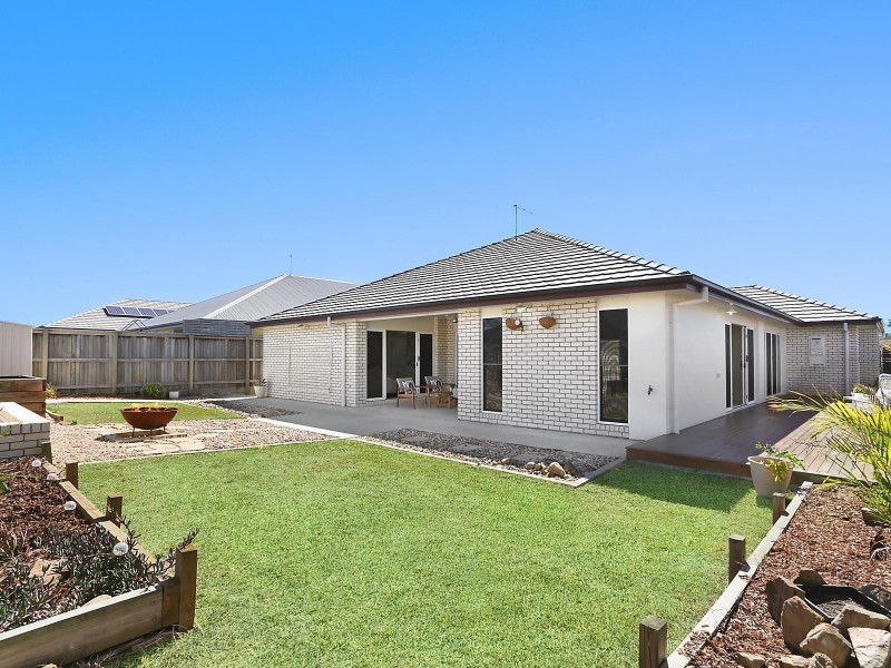 11 Serenity Street, South Ripley QLD 4306