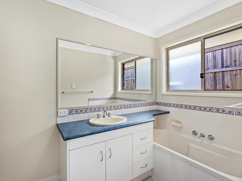 2 Mino Street, Springfield QLD 4300