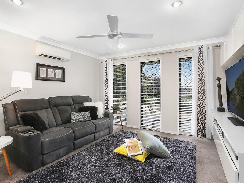 57 Lakes Entrance Drive, Springfield Lakes QLD 4300