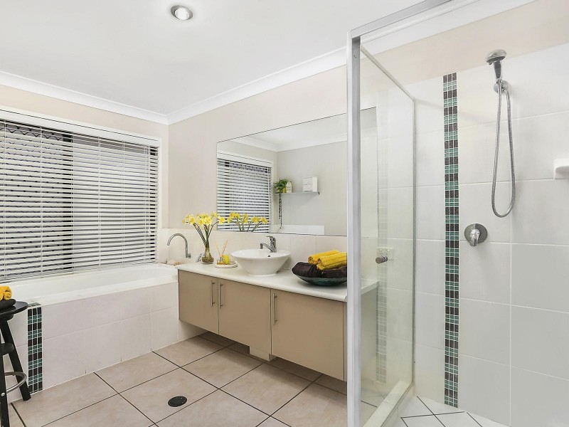 57 Lakes Entrance Drive, Springfield Lakes QLD 4300