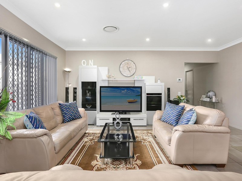 16 Drewett Avenue, Redbank Plains QLD 4301