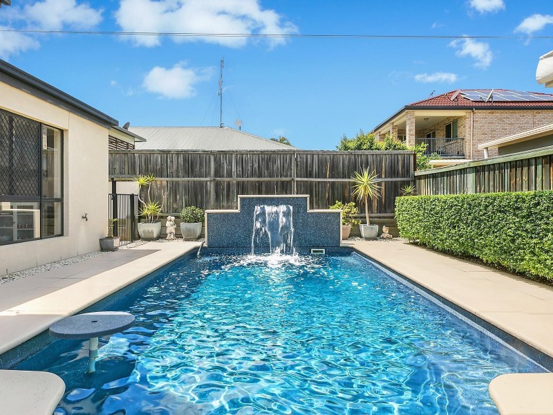 15 Fontanna Way, Springfield Lakes QLD 4300