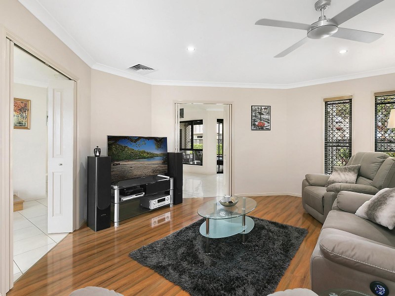 15 Fontanna Way, Springfield Lakes QLD 4300