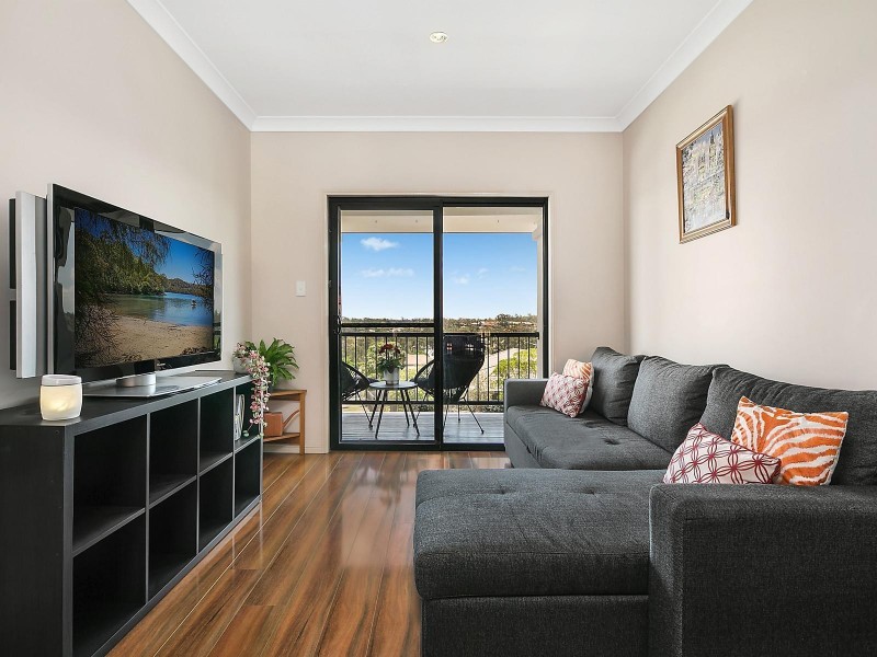 15 Fontanna Way, Springfield Lakes QLD 4300
