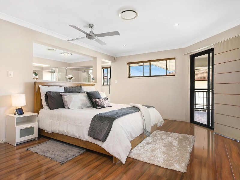 15 Fontanna Way, Springfield Lakes QLD 4300