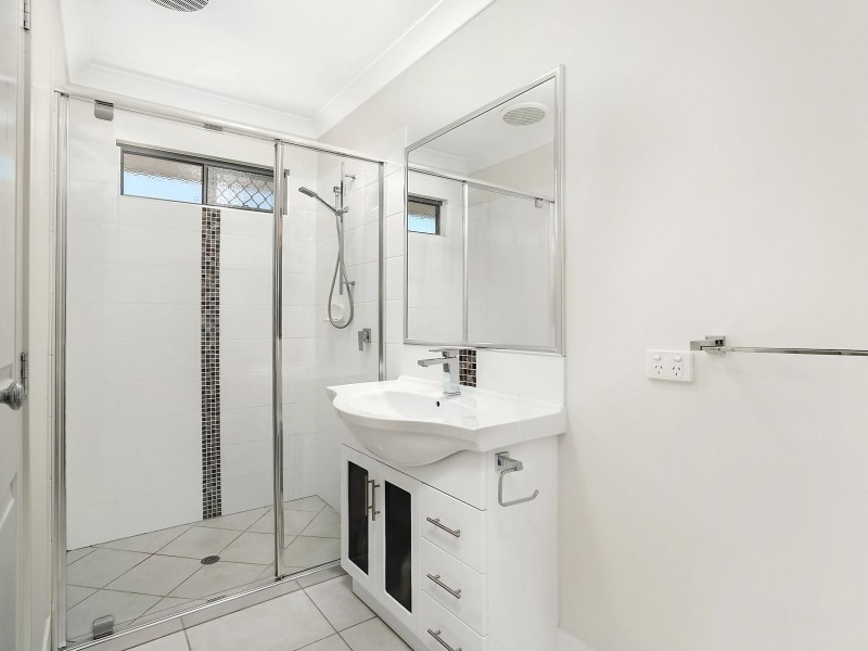 27 Juxgold Avenue, Collingwood Park QLD 4301