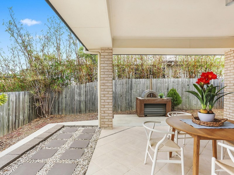 51 Lakes Entrance Drive, Springfield Lakes QLD 4300