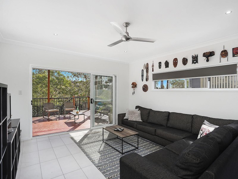 14 Lakeview Place, Springfield Lakes QLD 4300