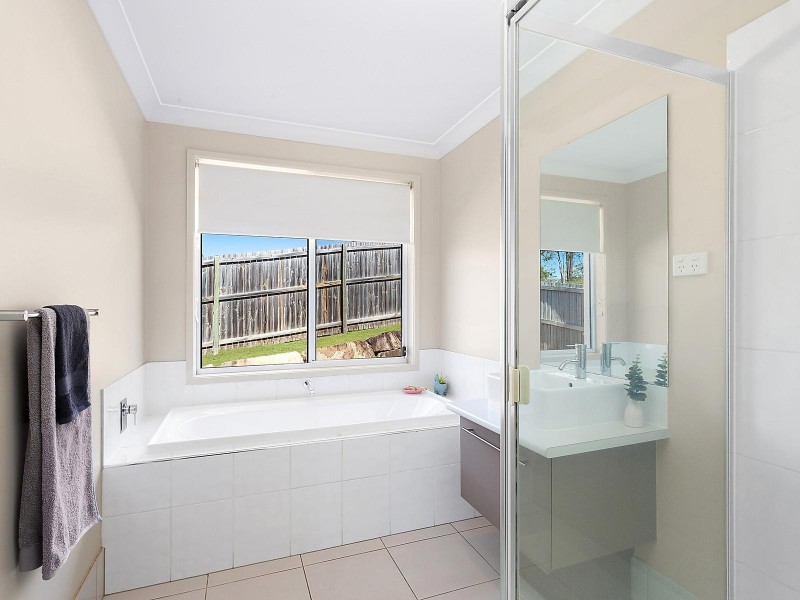 13 Ventura Way, Bellbird Park QLD 4300