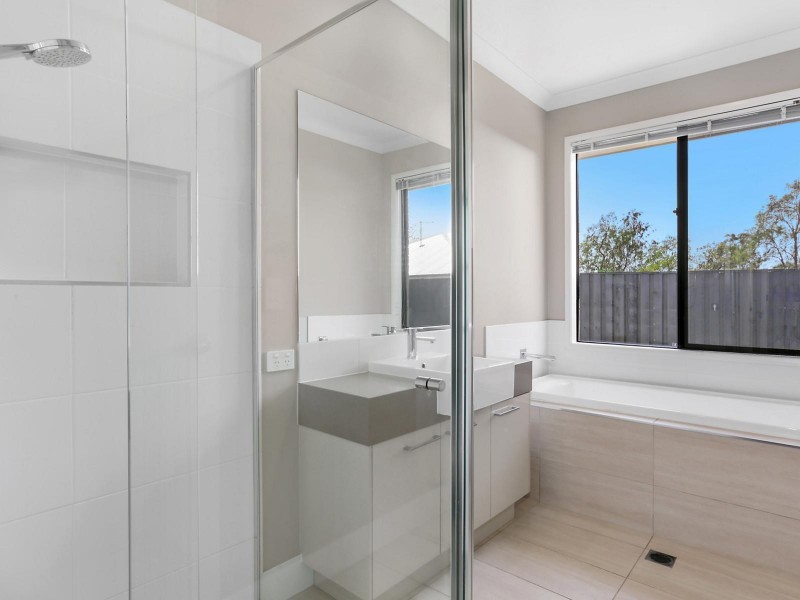 3 Zechariah Way, Augustine Heights QLD 4300