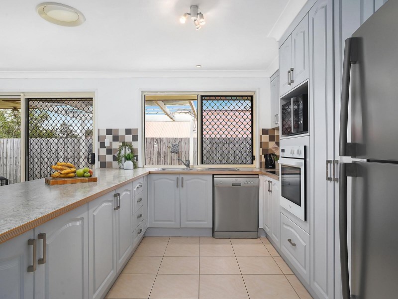 33 Prospero Circuit, Springfield Lakes QLD 4300