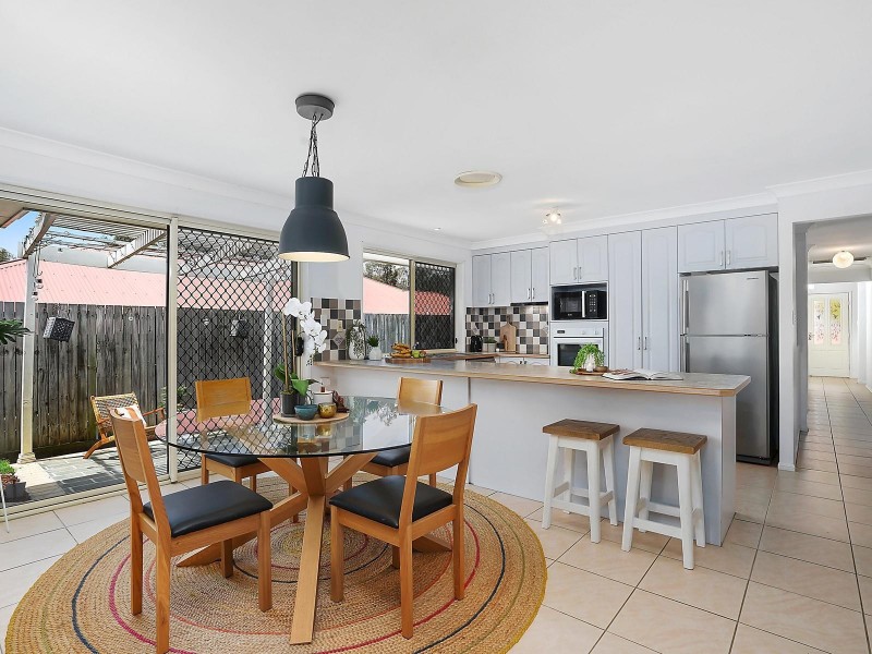 33 Prospero Circuit, Springfield Lakes QLD 4300