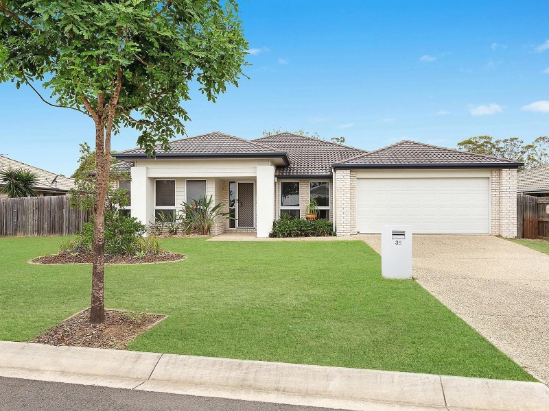 35 Gordon Drive, Bellbird Park QLD 4300