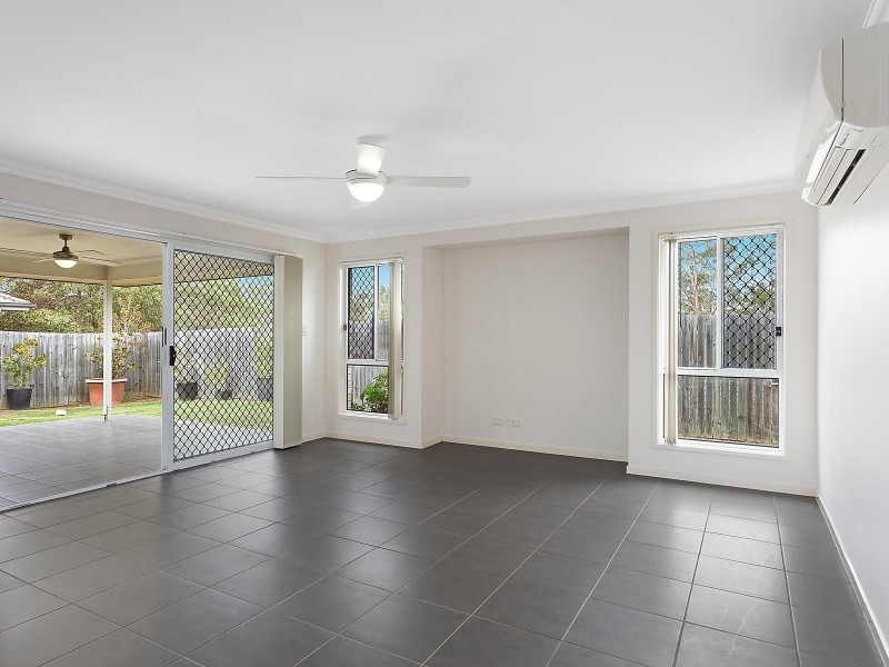 35 Gordon Drive, Bellbird Park QLD 4300
