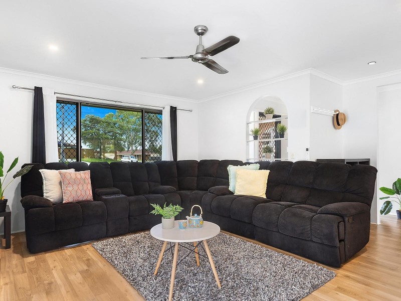 6 Cone Court, Camira QLD 4300