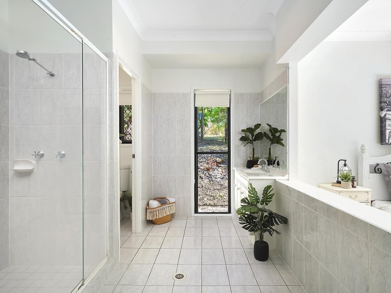 17-19 Hayes Avenue, Camira QLD 4300