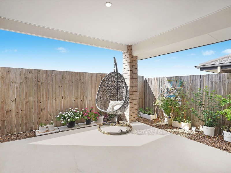 21 Bala Court, Springfield Lakes QLD 4300