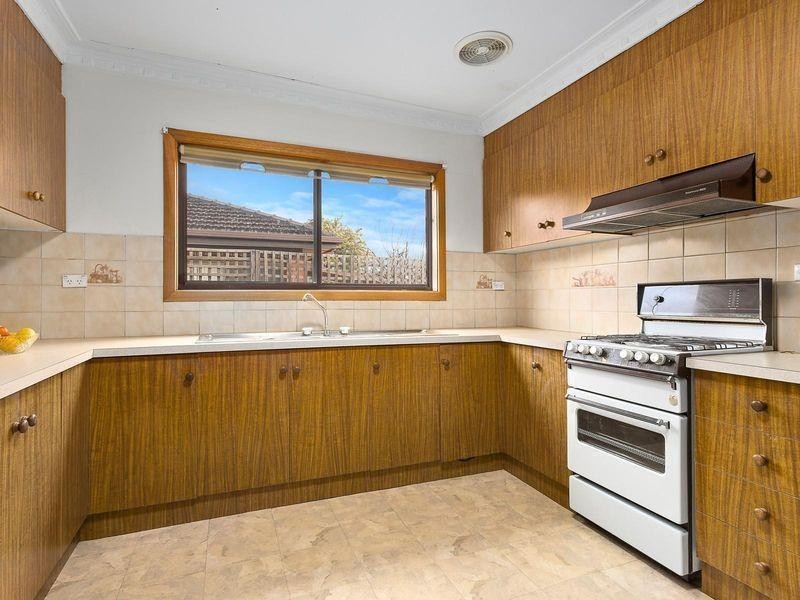 35 Salisbury Grove, Northcote VIC 3070