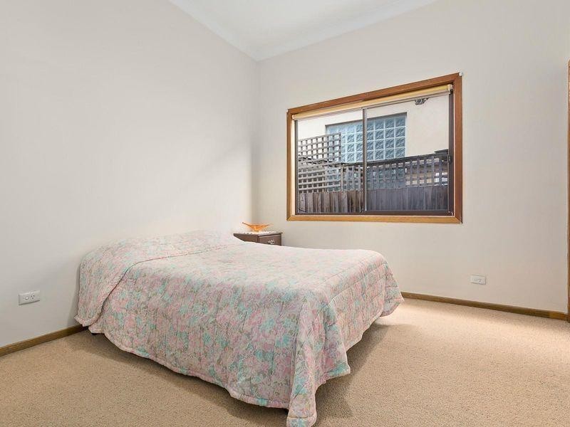 35 Salisbury Grove, Northcote VIC 3070