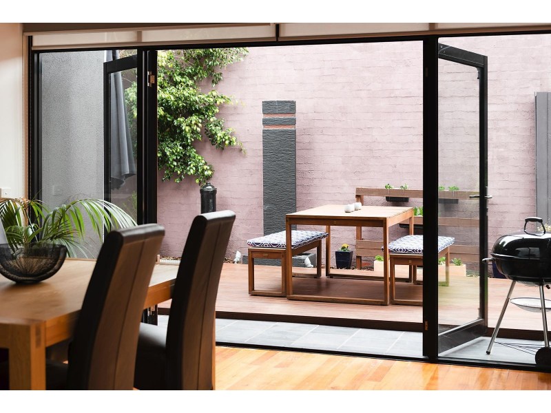 2/25 Swift Street, Northcote VIC 3070