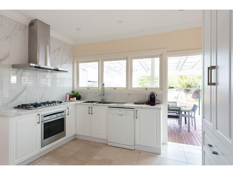 31 Kinsale Street, Reservoir VIC 3073