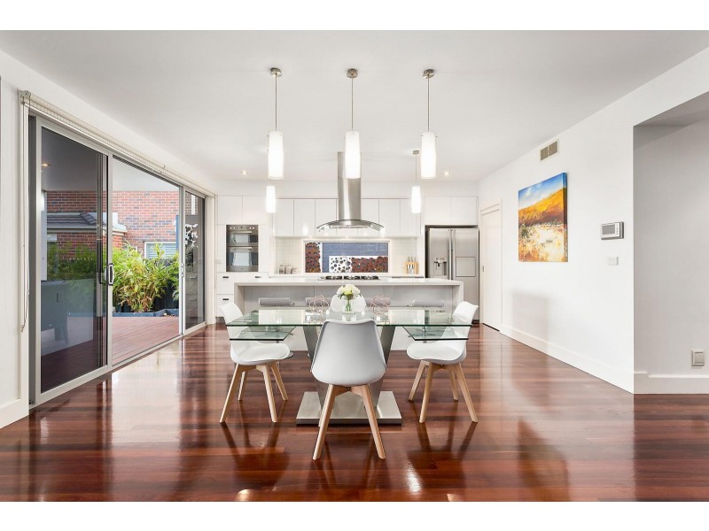 16 Harry Street, Thornbury VIC 3071