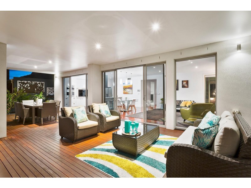 16 Harry Street, Thornbury VIC 3071