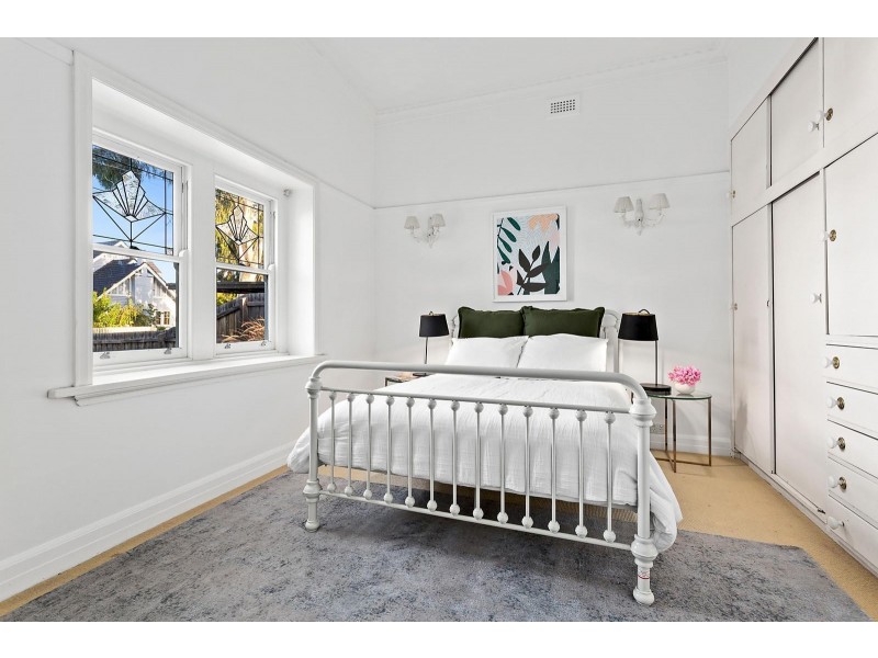 15 Oamaru Street, Northcote VIC 3070