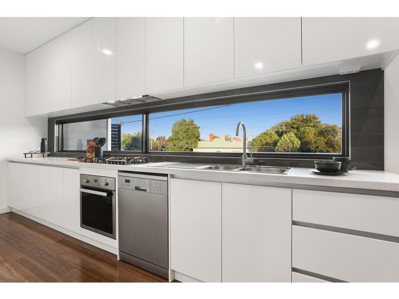 15 Railway Parade, Northcote VIC 3070