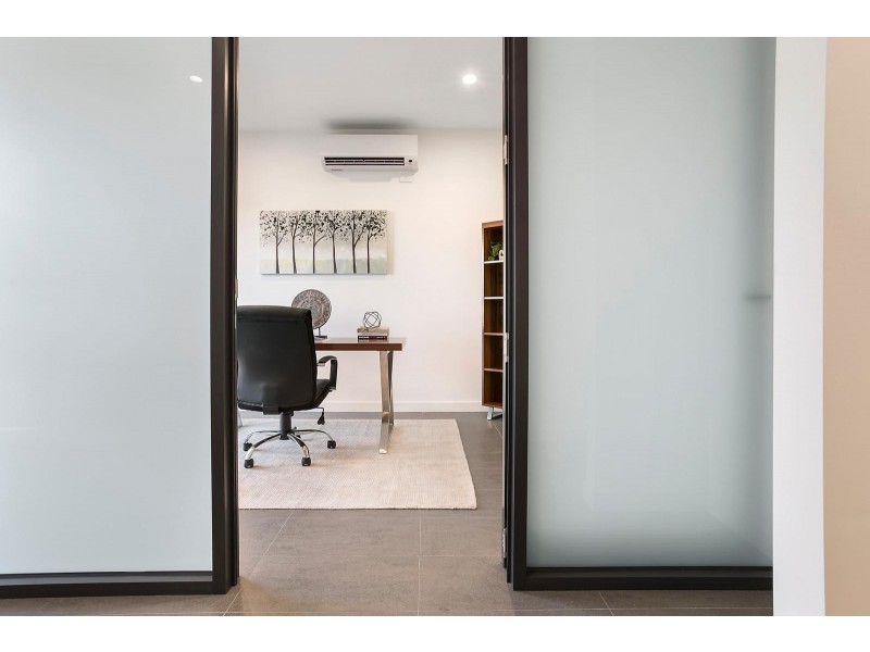 15 Railway Parade, Northcote VIC 3070