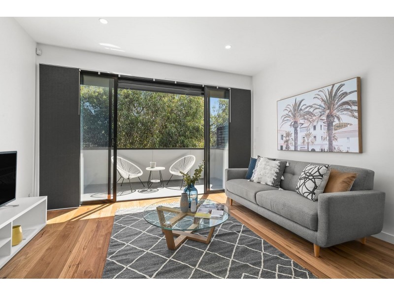 2L Newcastle Street, Thornbury VIC 3071