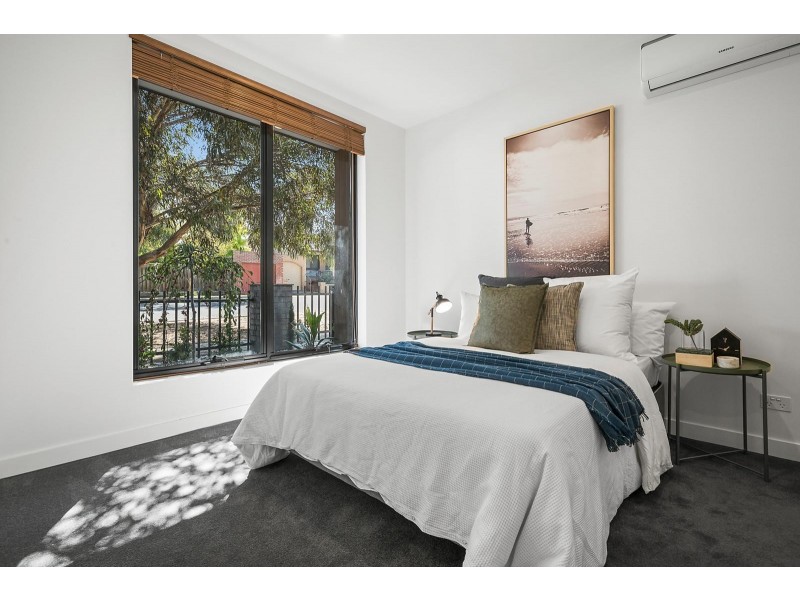 2L Newcastle Street, Thornbury VIC 3071