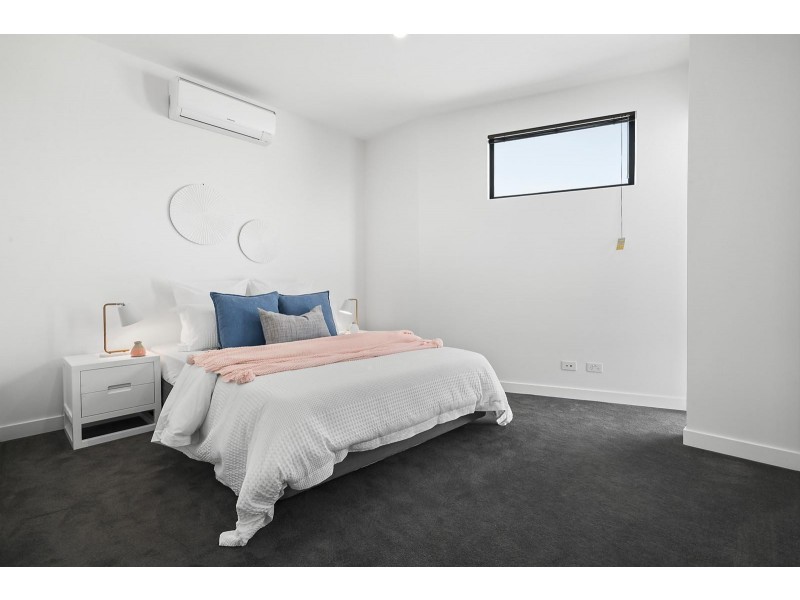 2L Newcastle Street, Thornbury VIC 3071