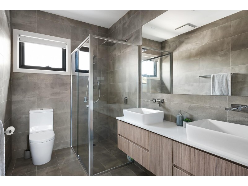 3/2 Gilbank Street, Reservoir VIC 3073