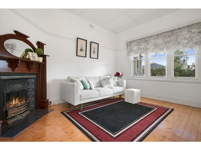 25 Avondale Road, Preston VIC 3072