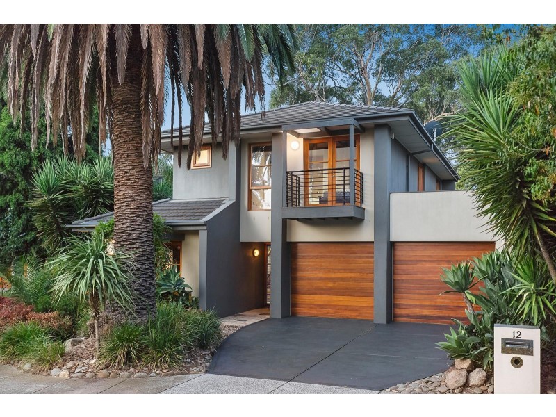 12 Linaker Drive, Macleod VIC 3085