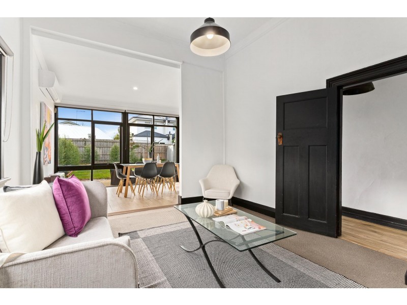 16 Lewis Street, Thornbury VIC 3071