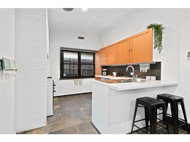 16 Lewis Street, Thornbury VIC 3071