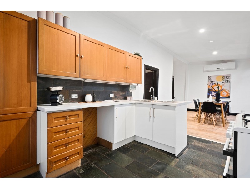 16 Lewis Street, Thornbury VIC 3071