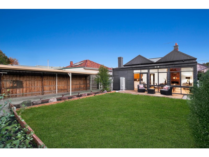 16 Lewis Street, Thornbury VIC 3071