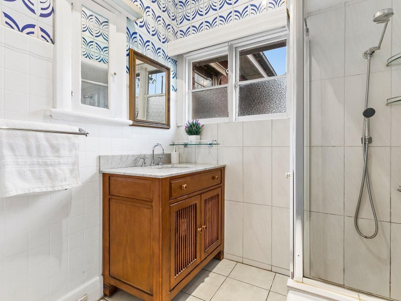 2C Cunningham Street, Northcote VIC 3070