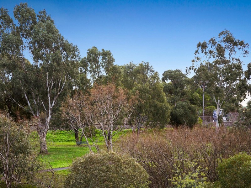 2C Cunningham Street, Northcote VIC 3070